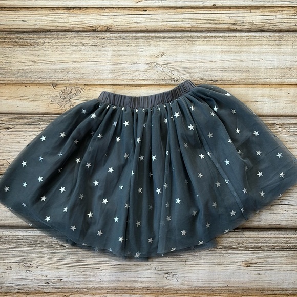 Primary Other - Primary grey star tulle skirt size 8 9